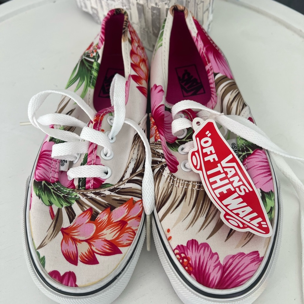 Vans Pink and White Floral Sneakers Vibrant Canvas Design